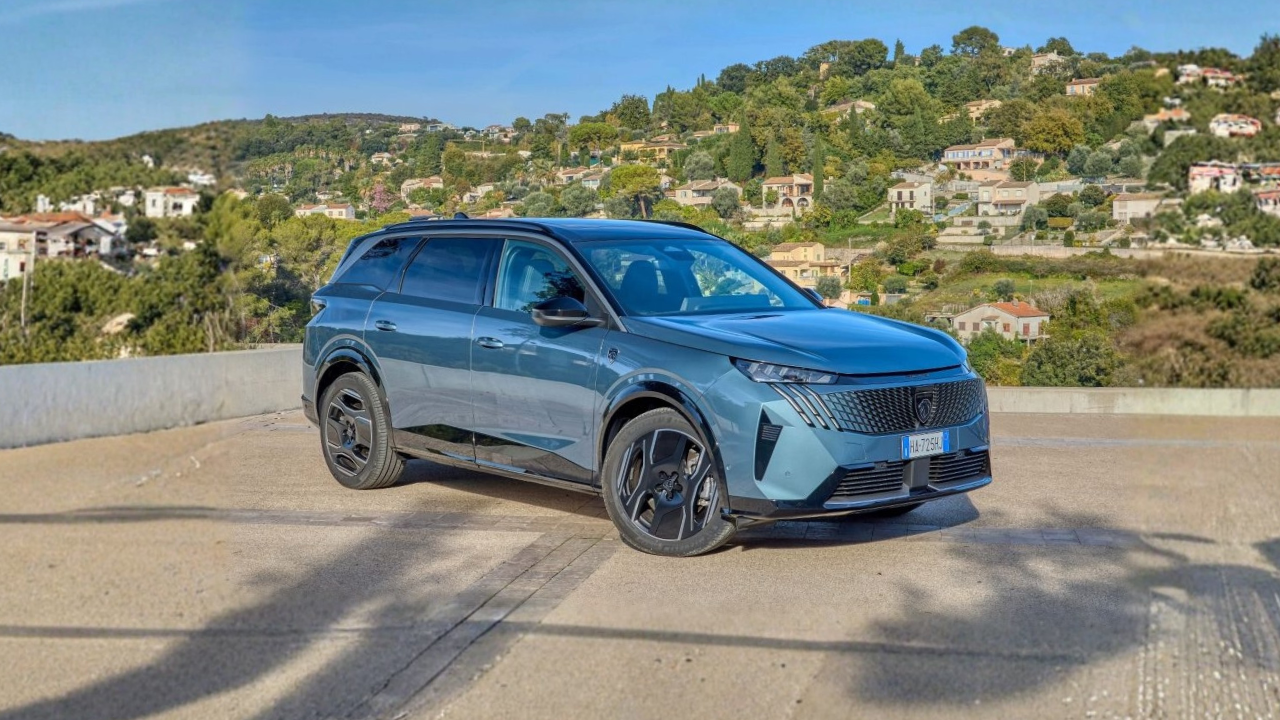 Peugeot 5008 Long Range: in viaggio da Renoir in Costa Azzurra