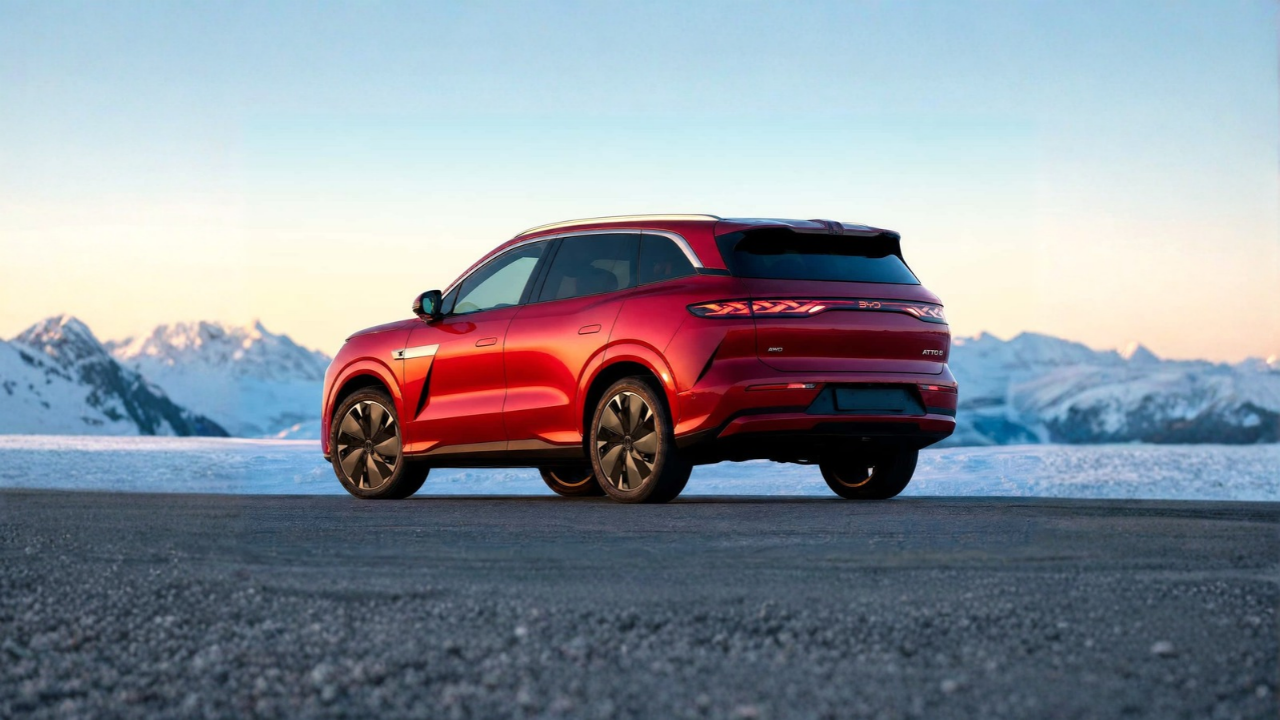 BYD ATTO 8 arriva nel 2027