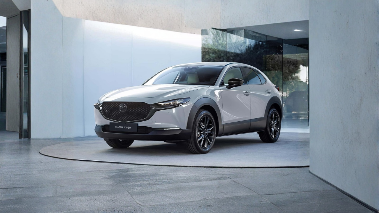 Mazda CX-30 si aggiorna